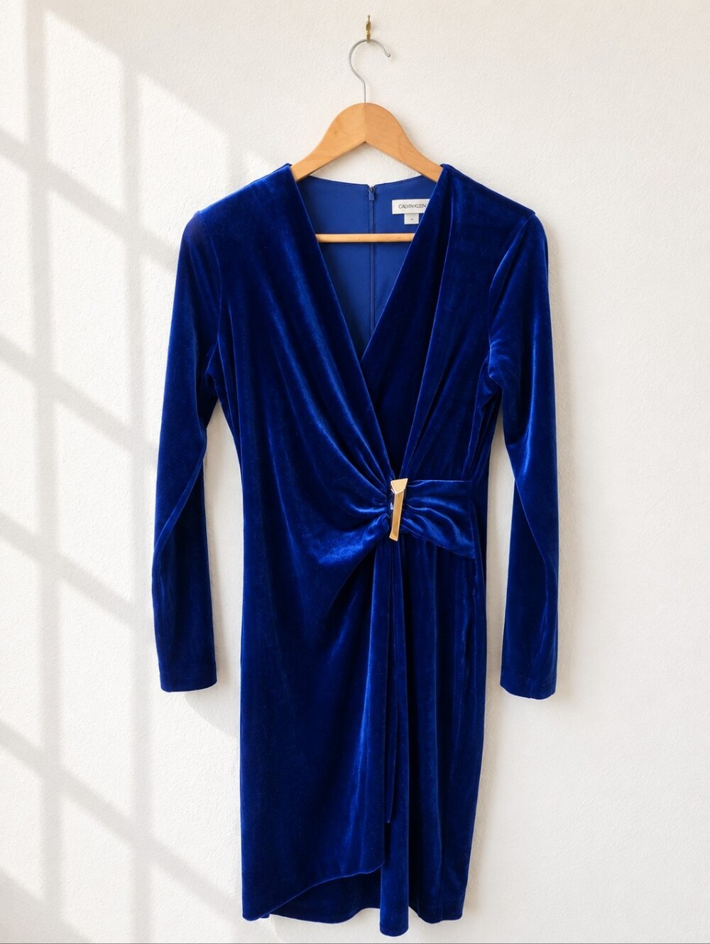 Calvin Klein Royal Blue Velvet Faux Wrap Cocktail Dress Gold Bar Size 8